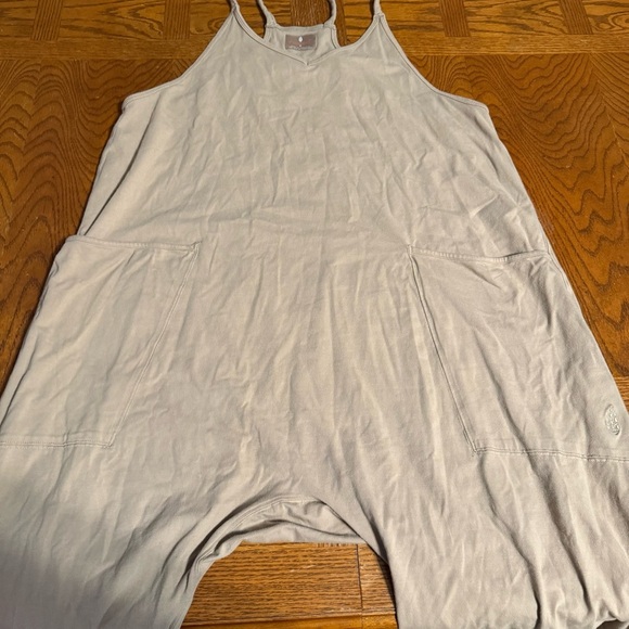 FP Movement Hot Shot Jumpsuit in Mocha Latte sz M Relaxed Fit Slouchy - Picture 5 of 16